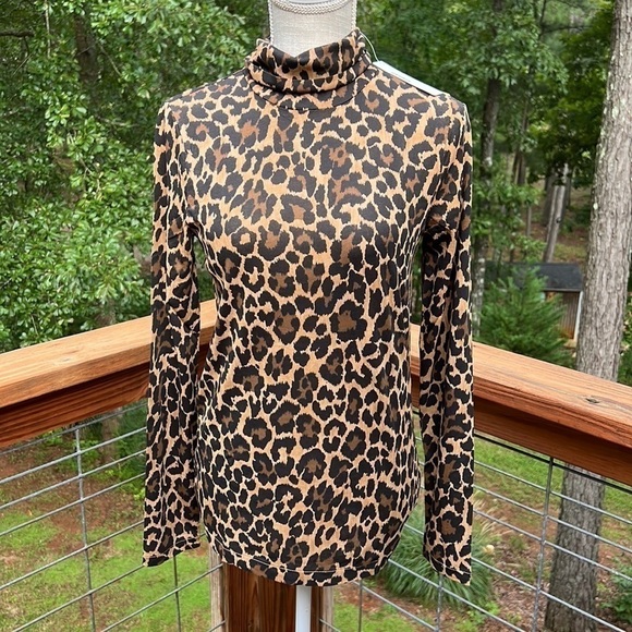 J. Crew Leopard Print High Neck Long sleeve Blouse Size M NWT Mob Wife Stretchy - Picture 1 of 7